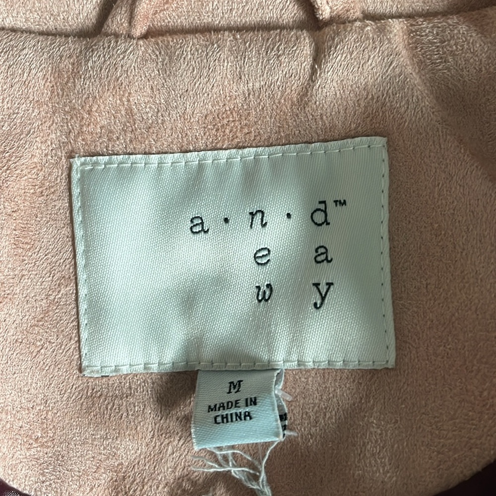 Soft peach color faux suede jacket - Picture 5 of 6
